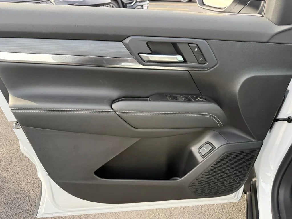2026 GMC Terrain Elevation - Photo 17