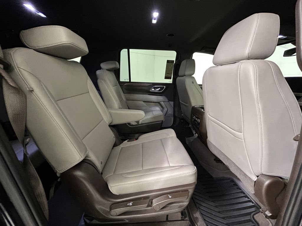 Used 2022 Blue Chevrolet LT image 17