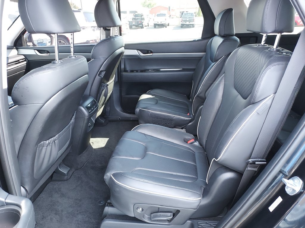 Used 2023 Black Hyundai SEL image 14