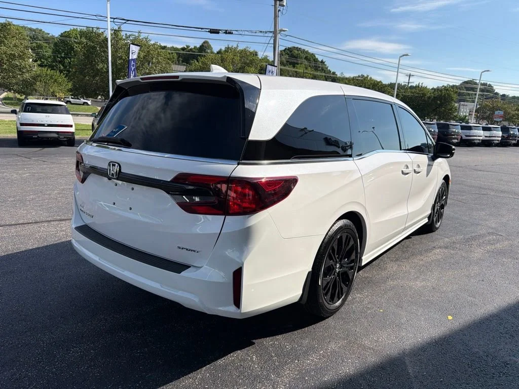 Used 2025 Platinum White Pearl Honda Sport-L image 5