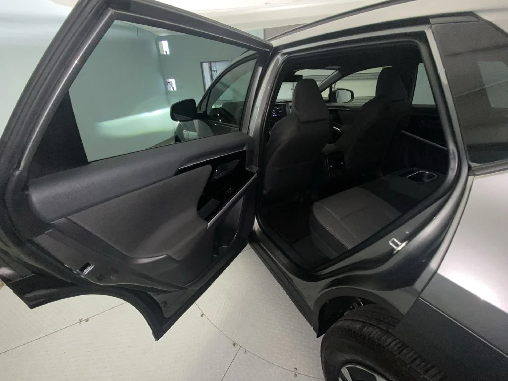 2025 Subaru Solterra PREMIUM SUV Slide 22