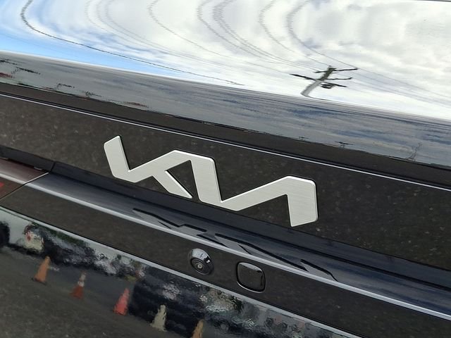 Used 2025 Black Kia LX image 31