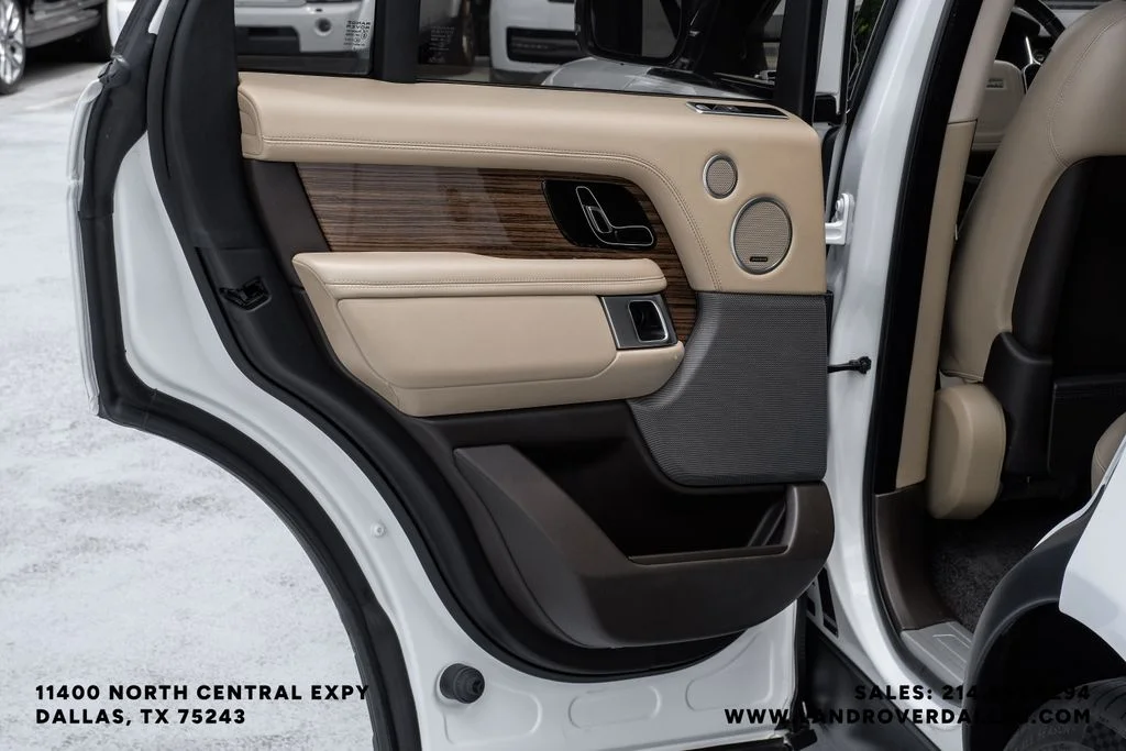 Used 2019 Fuji White Land Rover 5.0L V8 Supercharged image 54