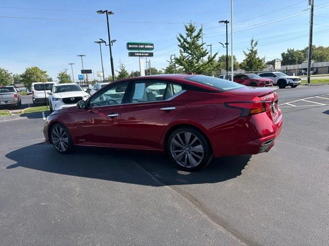 Used 2019 Red Nissan 2.0 Edition ONE image 17
