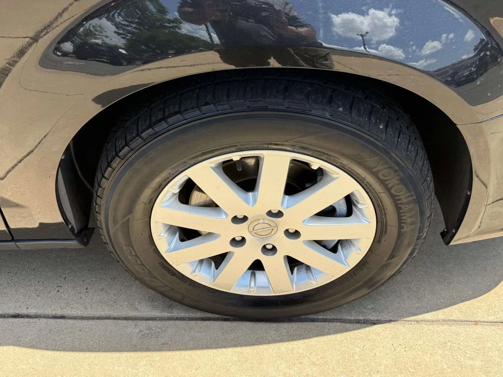 2015 Chrysler Town & Country Touring - Photo 11