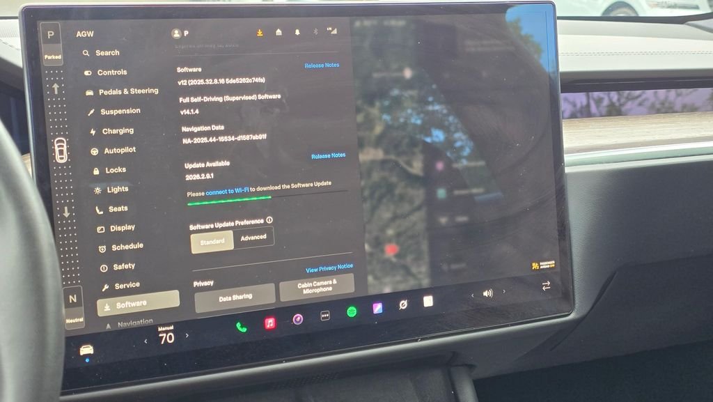 Used 2023 Stealth Gray Tesla  image 34