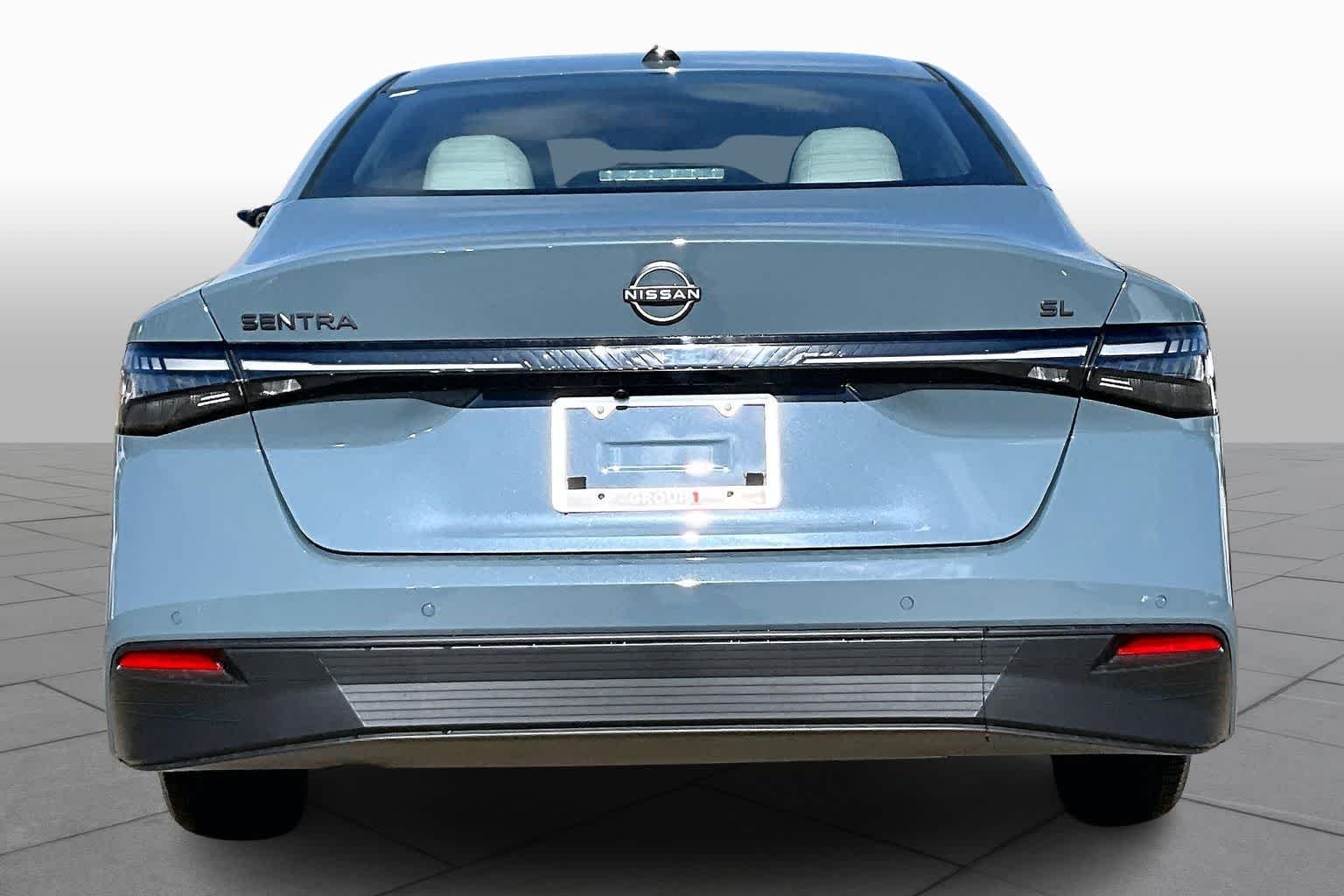 New 2026 Atlantic Gray Metallic Nissan SL image 4