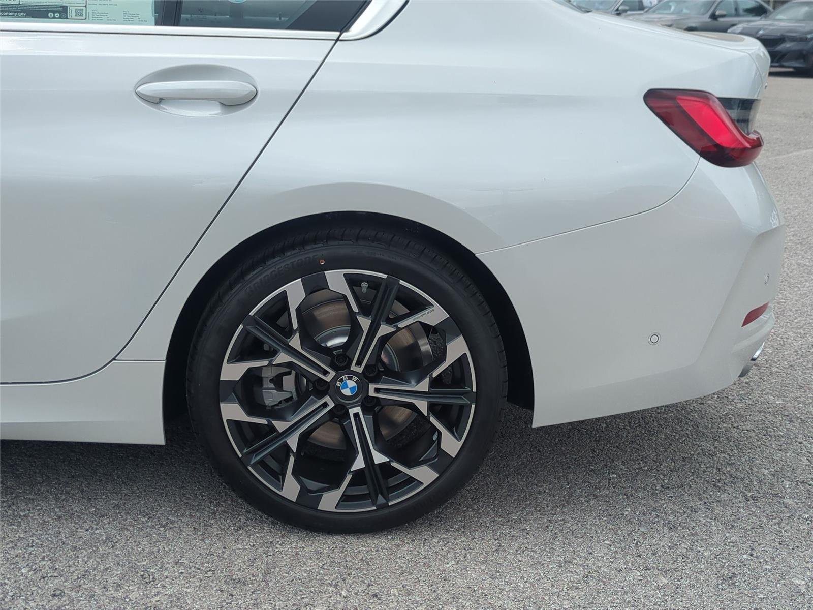 New 2026 Mineral White Metallic BMW 330i xDrive image 11