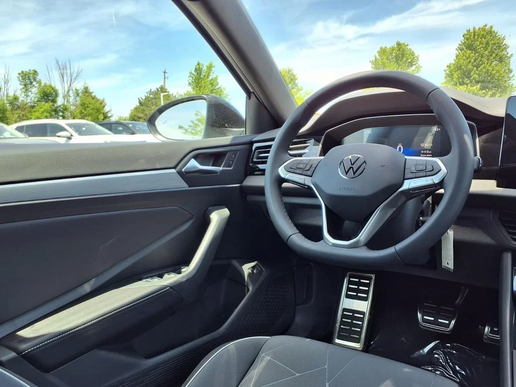 New 2026 Platinum Gray Metallic Volkswagen 1.5T Sport image 21