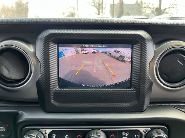 Used 2023 Black Jeep 4x4 image 14