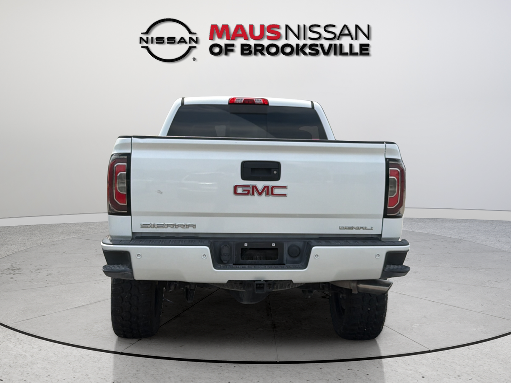 Used 2017 White Frost GMC Denali image 9