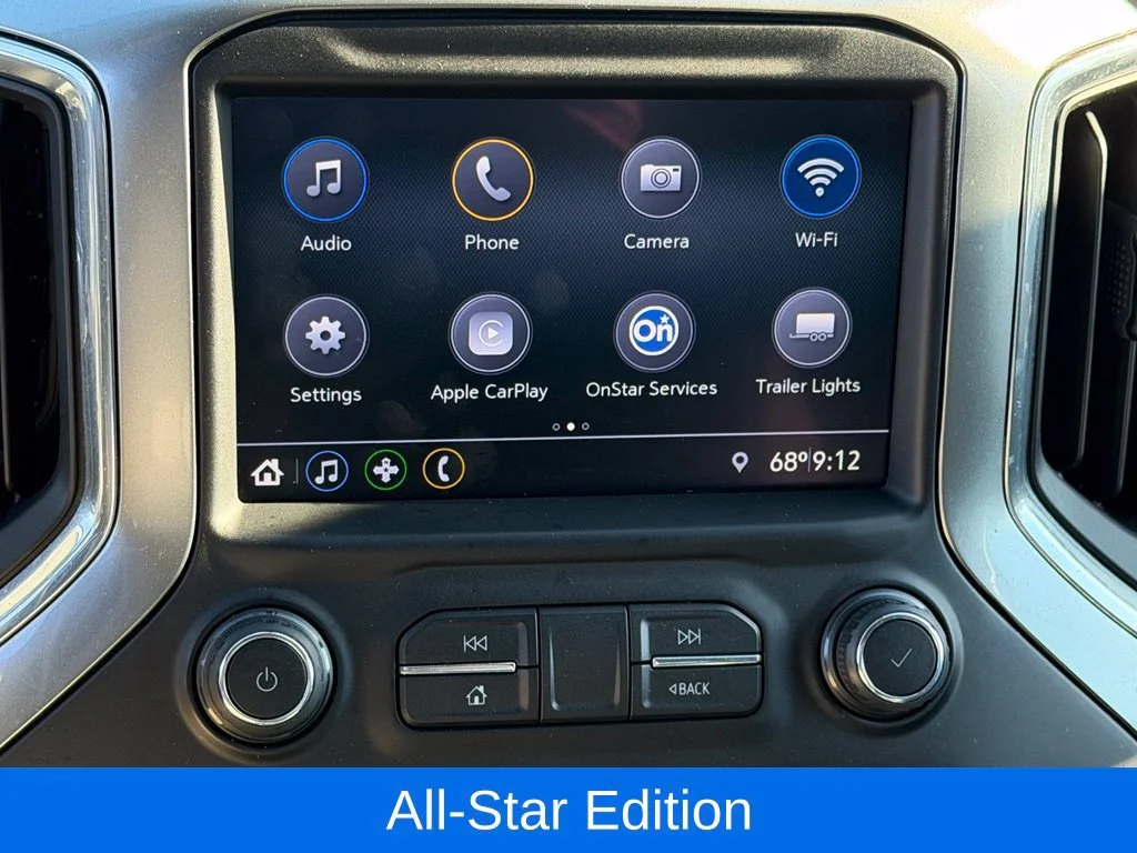 Used 2020 SUMMIT WHITE Chevrolet RST image 9
