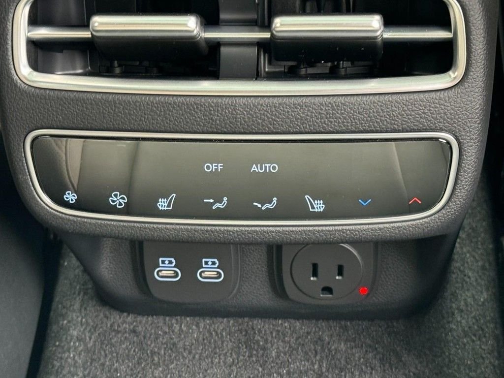 2026 GENESIS GV70 Sport Prestige - Photo 6