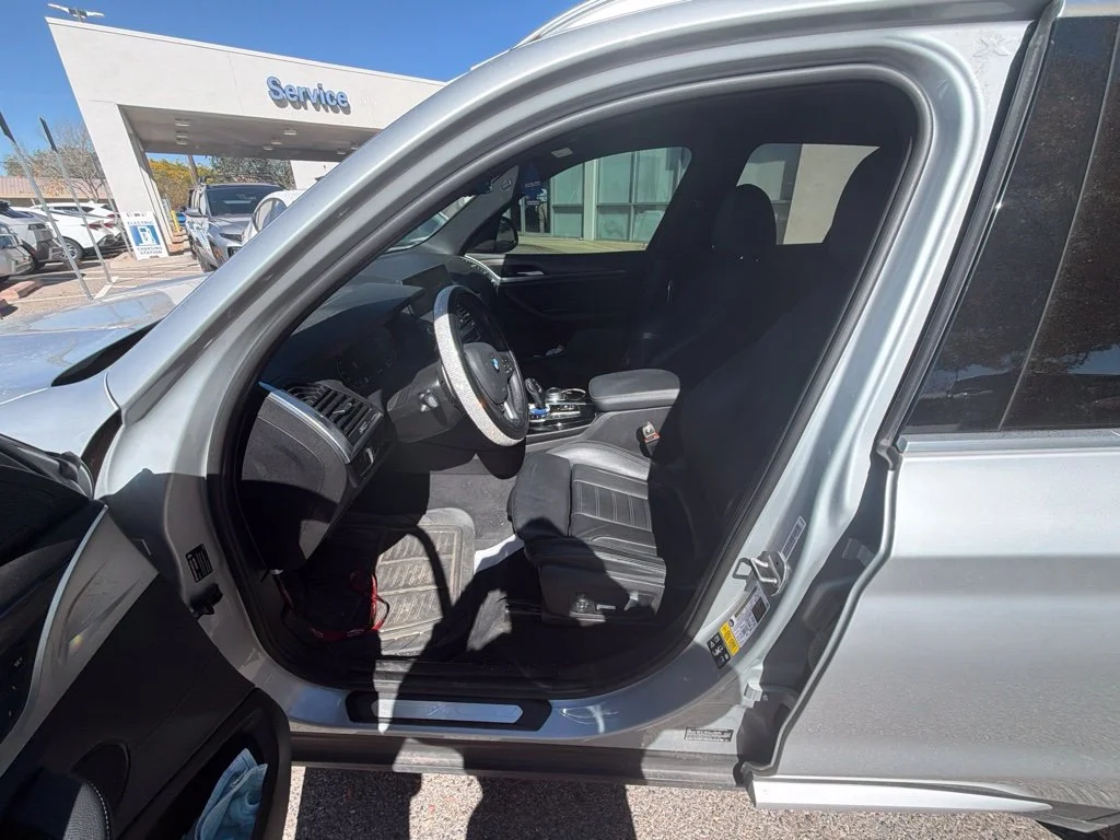 Used 2021 Silver BMW xDrive30i image 11