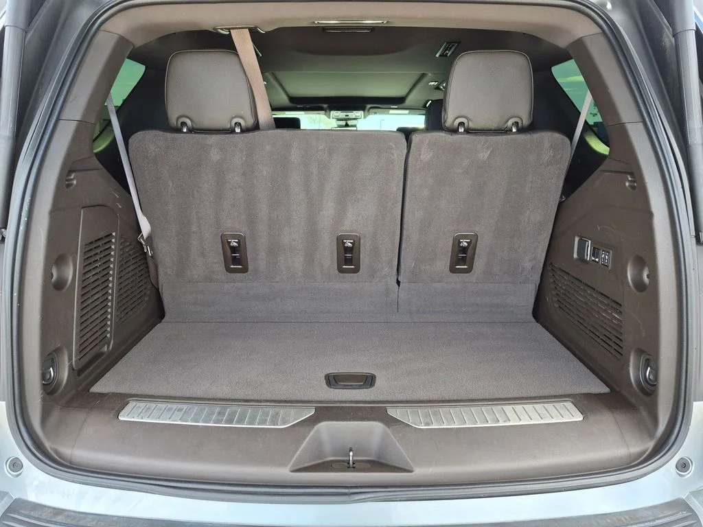 Used 2024 Sterling Metallic GMC Denali image 6
