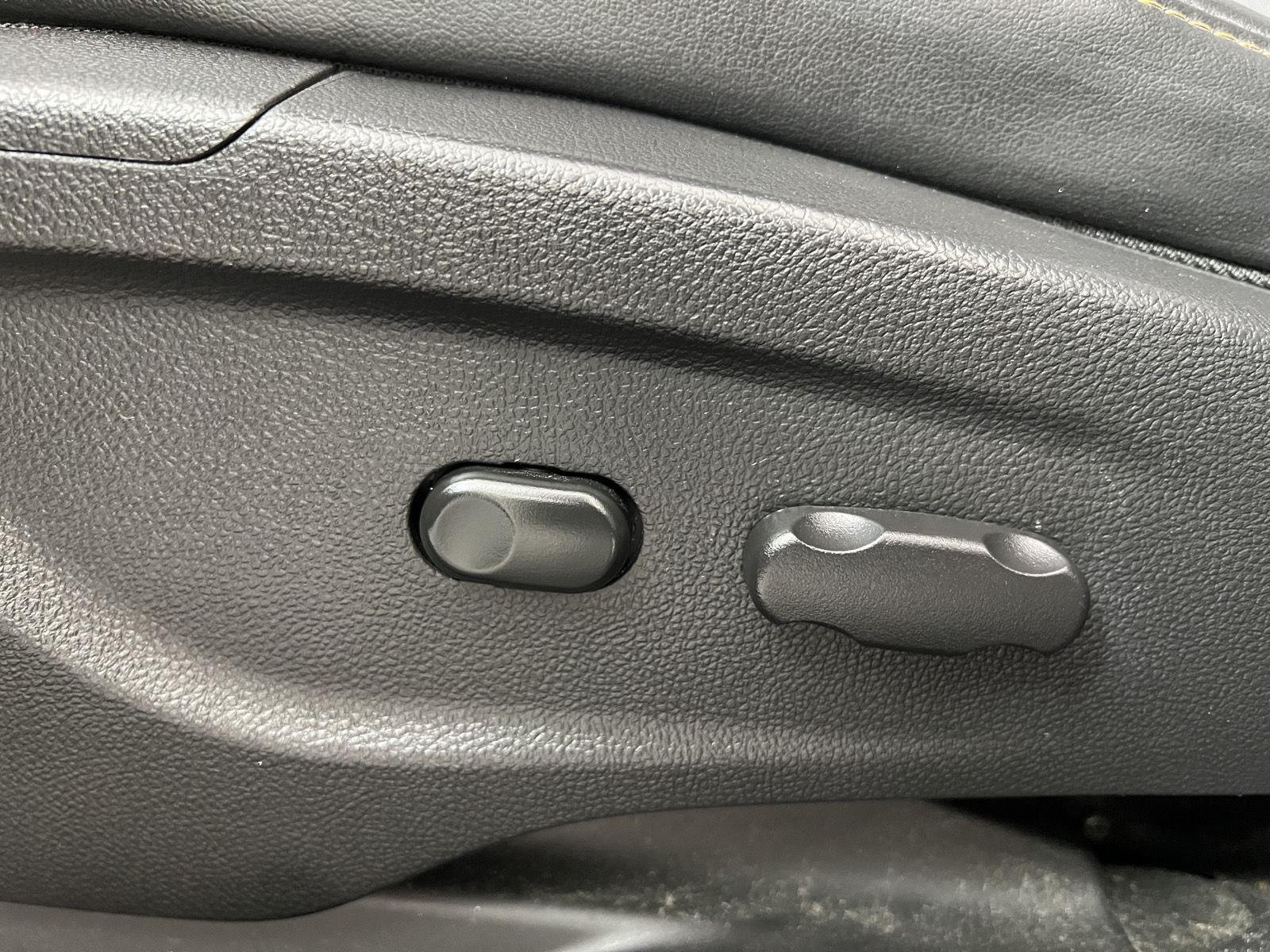 Used 2019 Black Metallic Chevrolet LT image 8