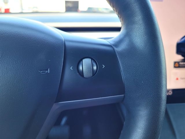 Used 2023  Tesla Long Range image 23