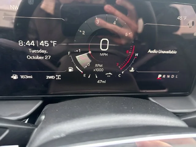 New 2027 Summit White GMC Elevation image 19