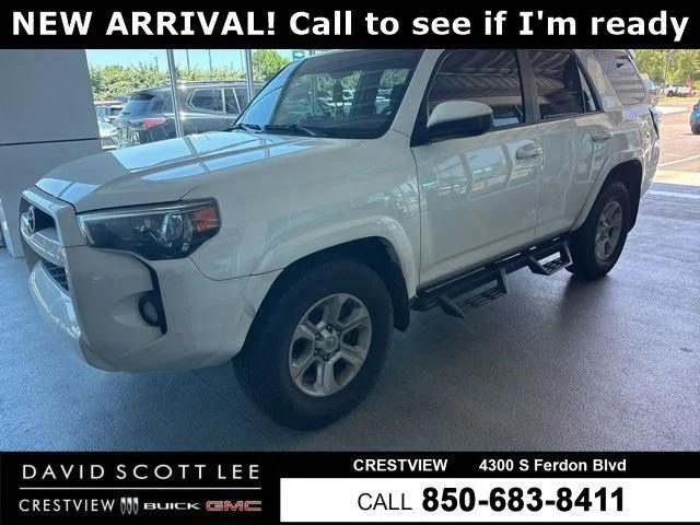Used 2019 Super White Toyota SR5 image 1