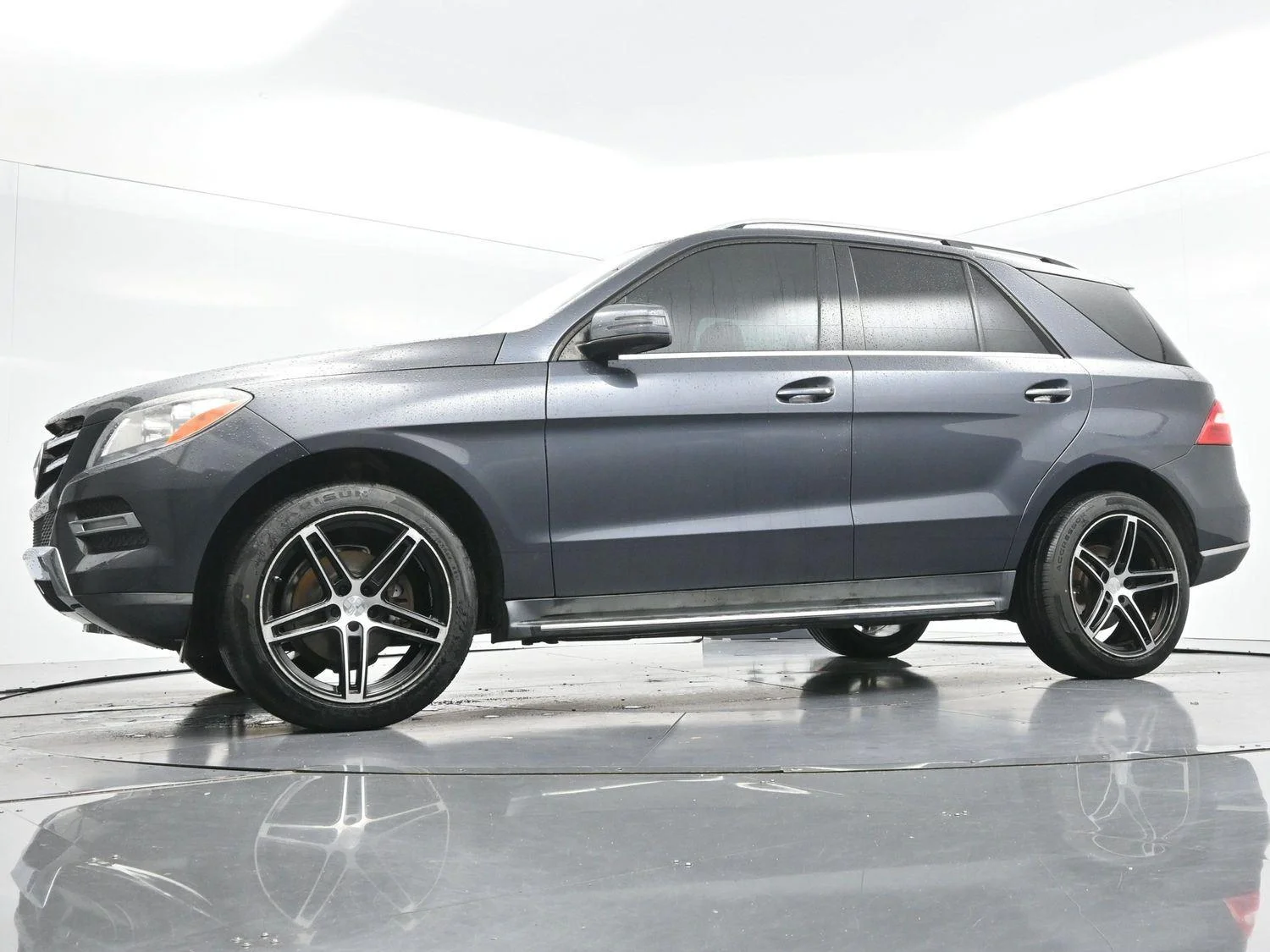 Used 2014 Steel Gray Metallic Mercedes-Benz ML 350 image 47
