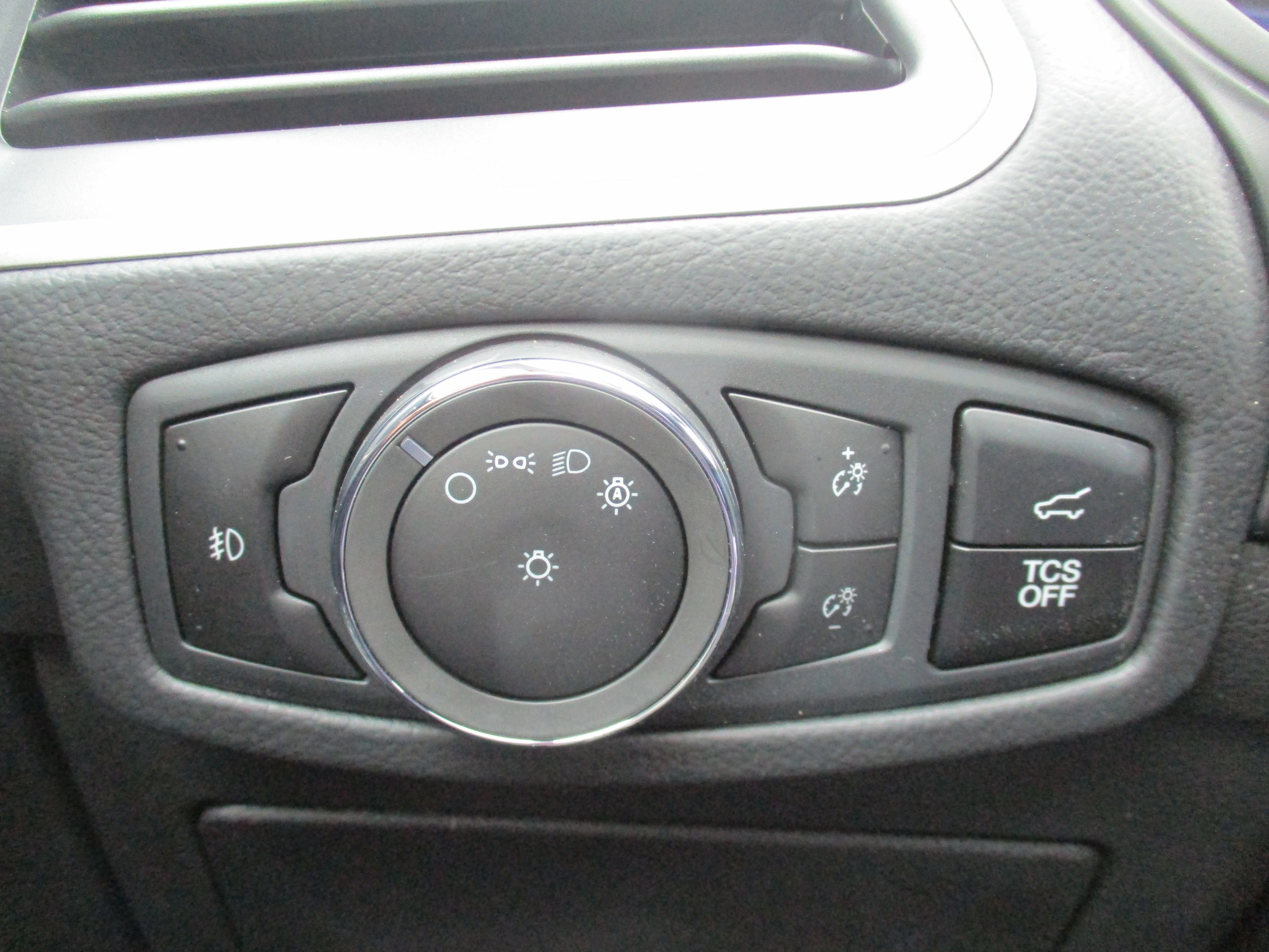 Used 2023 Agate Black Metallic Ford SEL image 22