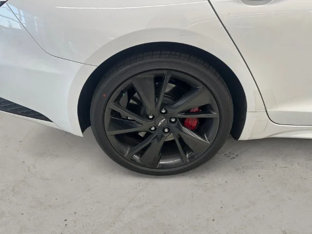 Used 2023 White Genesis 3.3T image 14