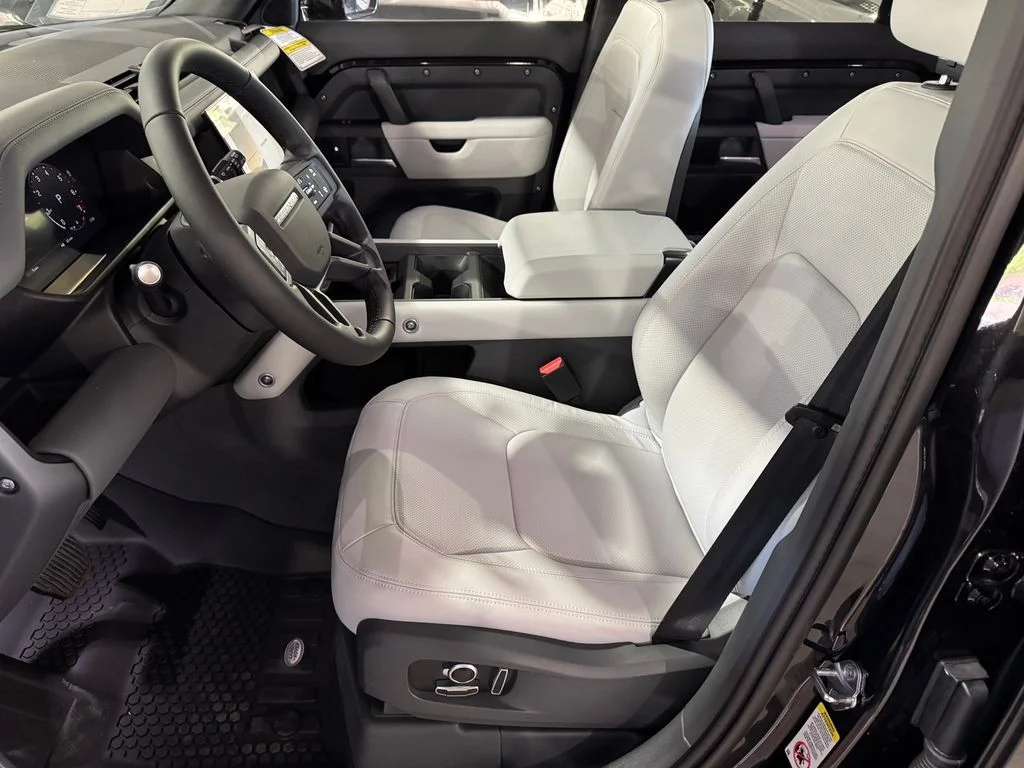 New 2026 Black Land Rover S image 8