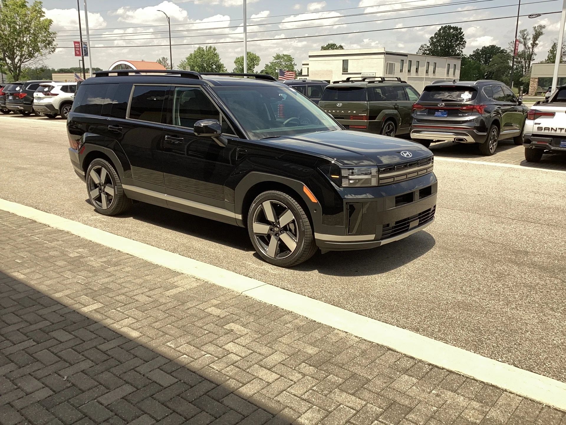 New 2026 Phantom Black Hyundai Limited image 2