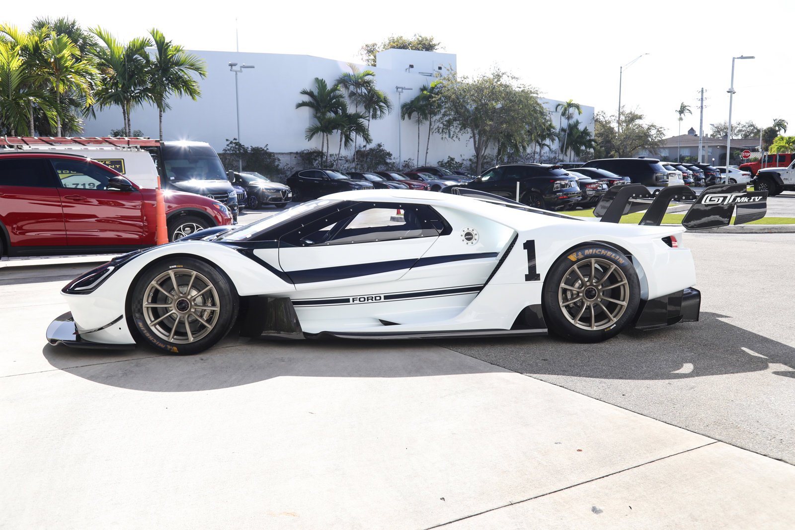 Used 2023 White Ford  image 3