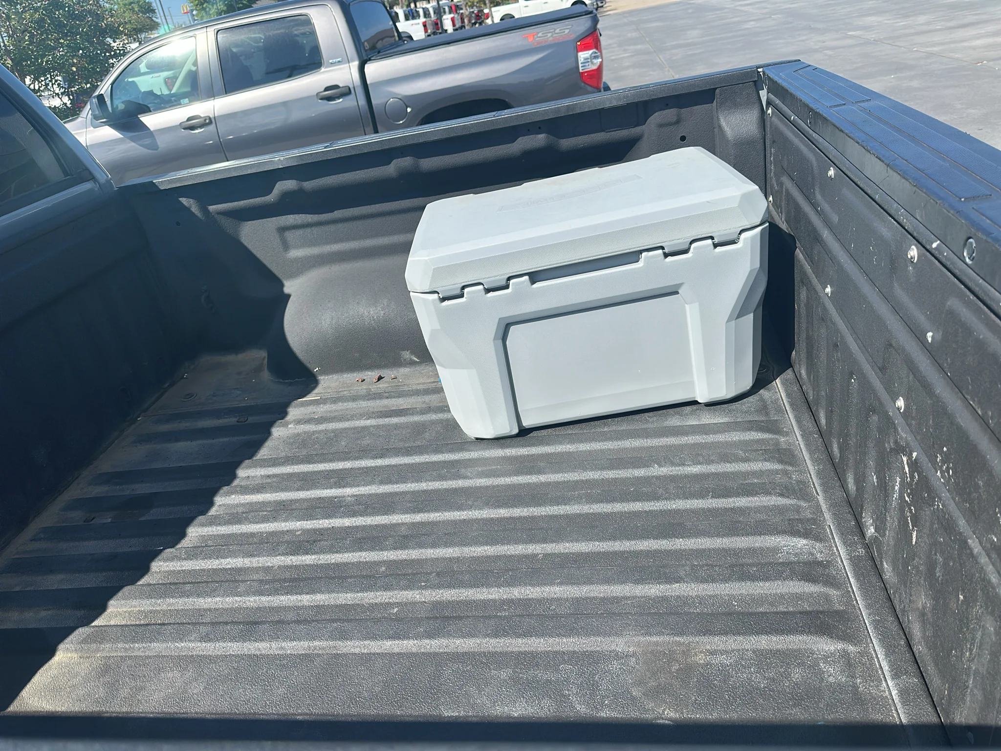 Used 2020 Cement Toyota SR5 image 5