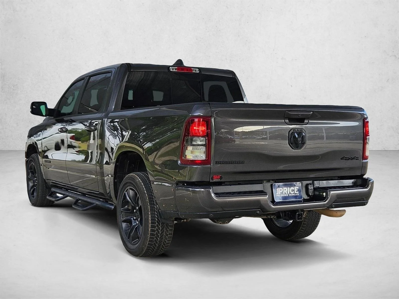 Used 2022 Granite Crystal Metallic Clearcoat RAM Big Horn image 7