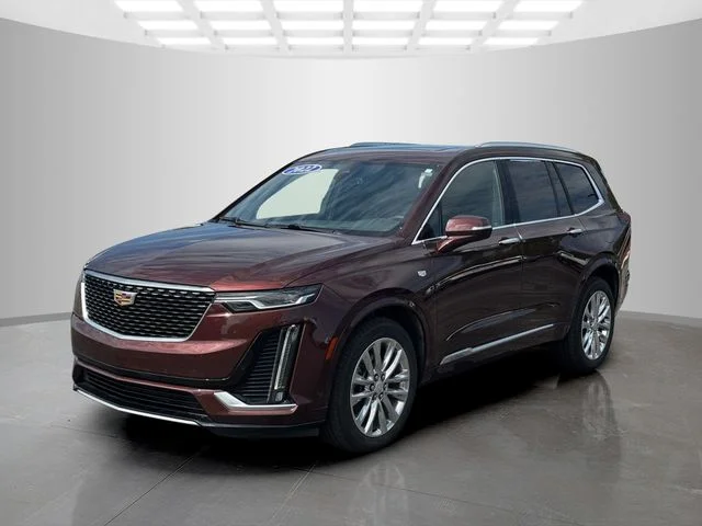 Certified Used 2022  Cadillac Premium Luxury image 3