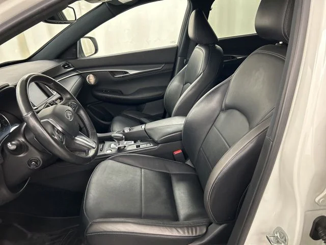 Used 2023 White INFINITI ESSENTIAL image 5