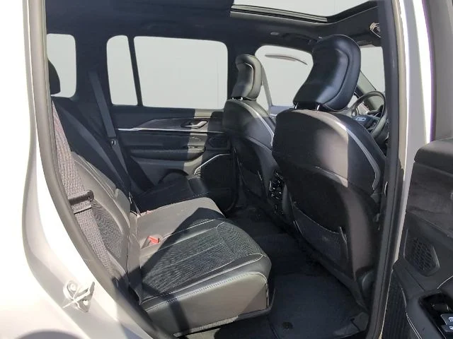2022 Jeep Grand Cherokee Overland - Photo 59