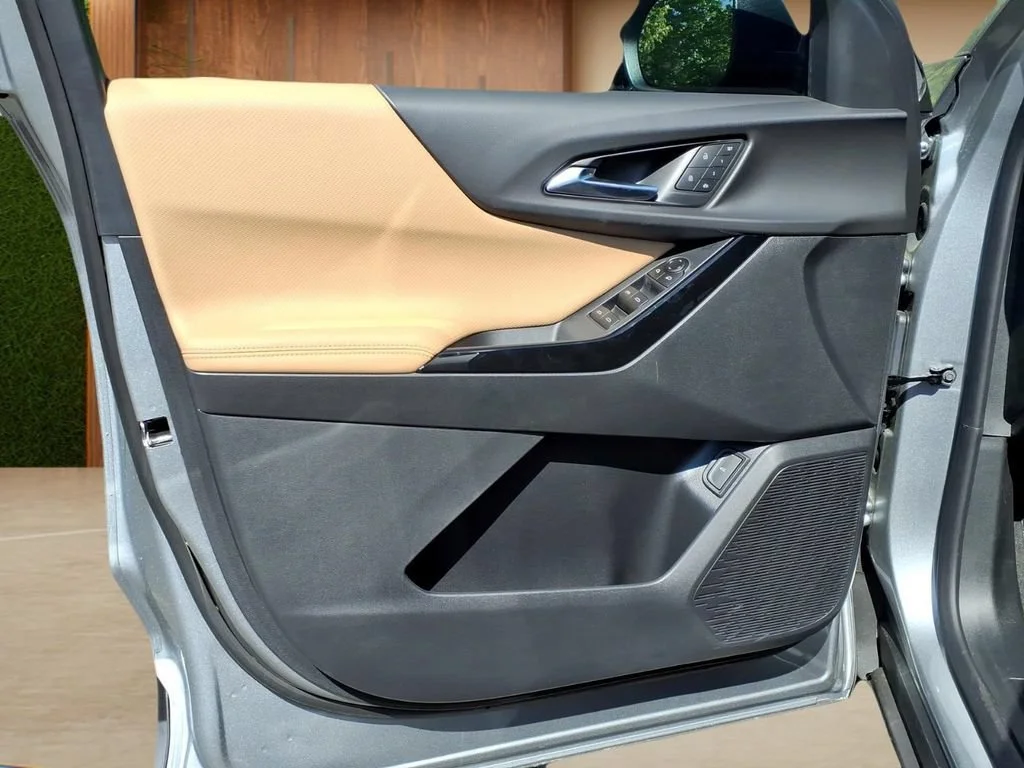 New 2026 Sterling Gray Metallic Chevrolet ACTIV image 21