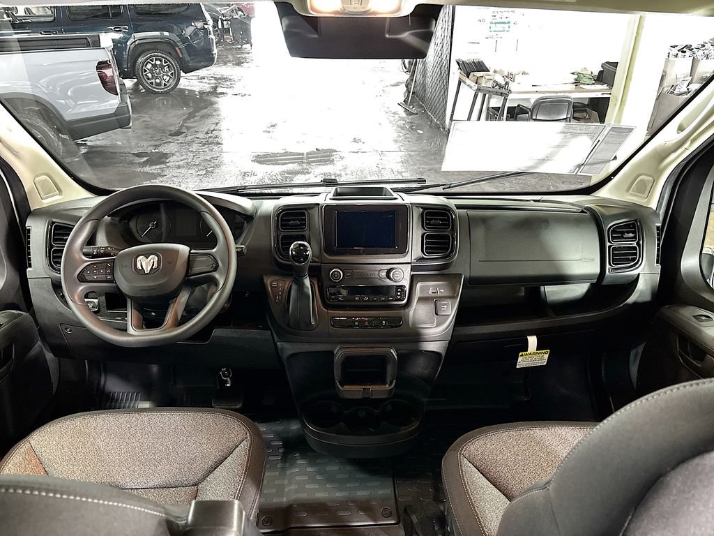 New 2026 Bright Silver Metallic Clear-Coat Exterior Paint RAM Low Roof image 12