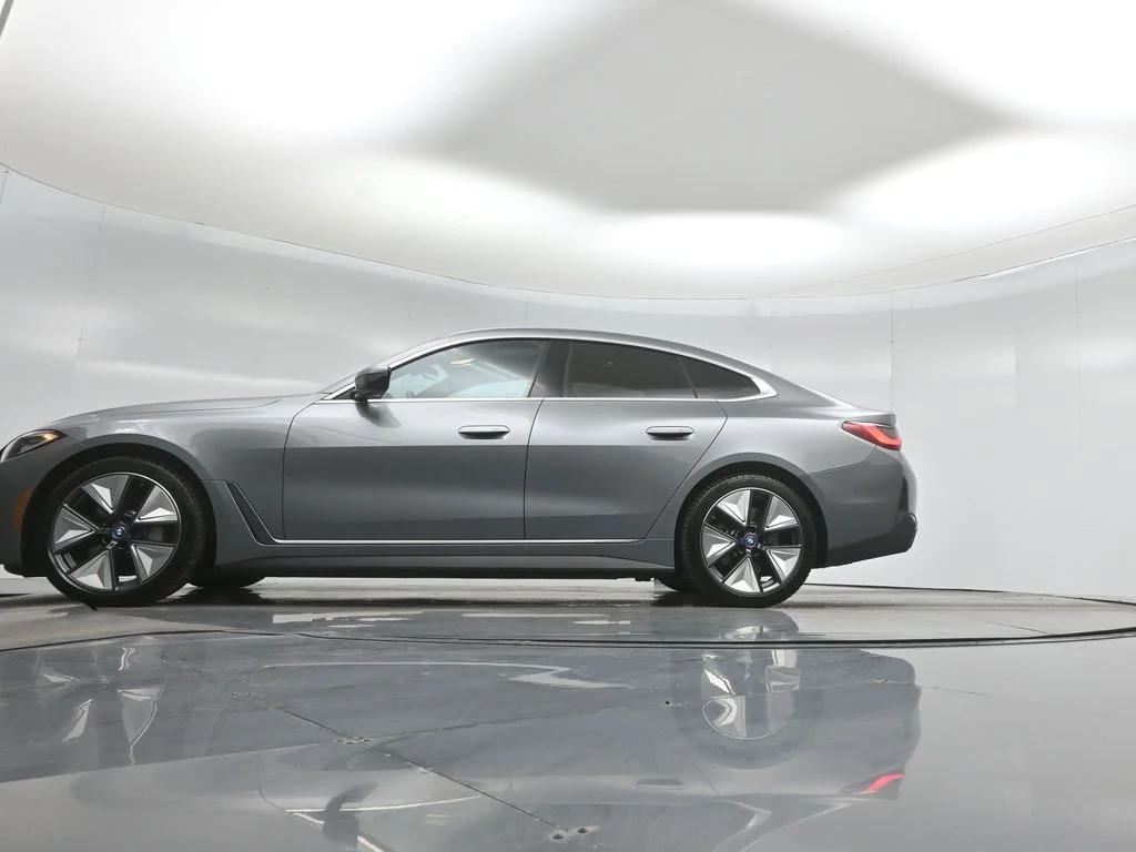 Used 2023 Gray BMW eDrive40 image 53