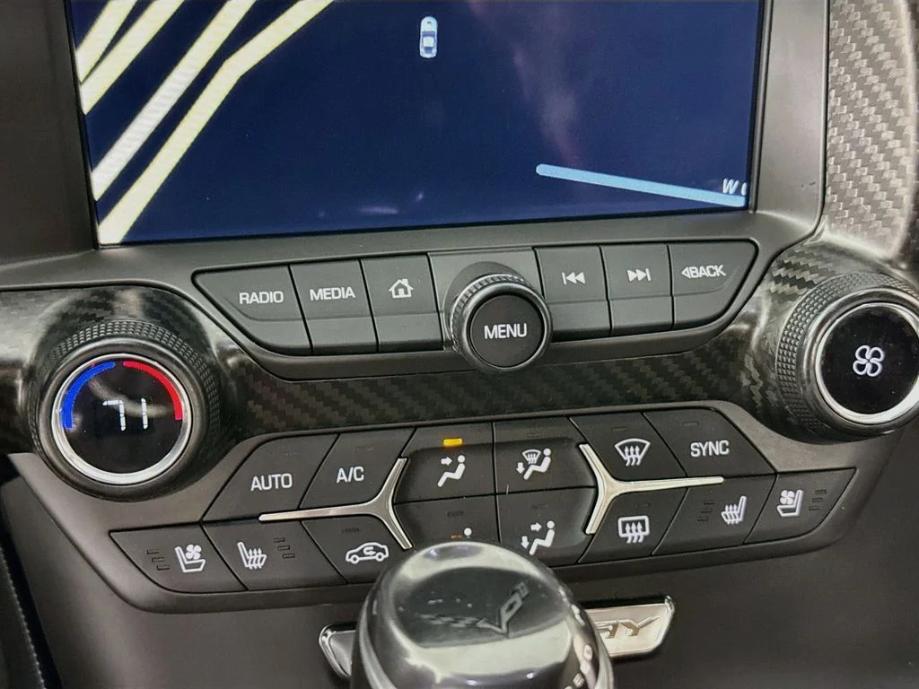 Used 2015 Black Chevrolet Stingray Z51 image 17