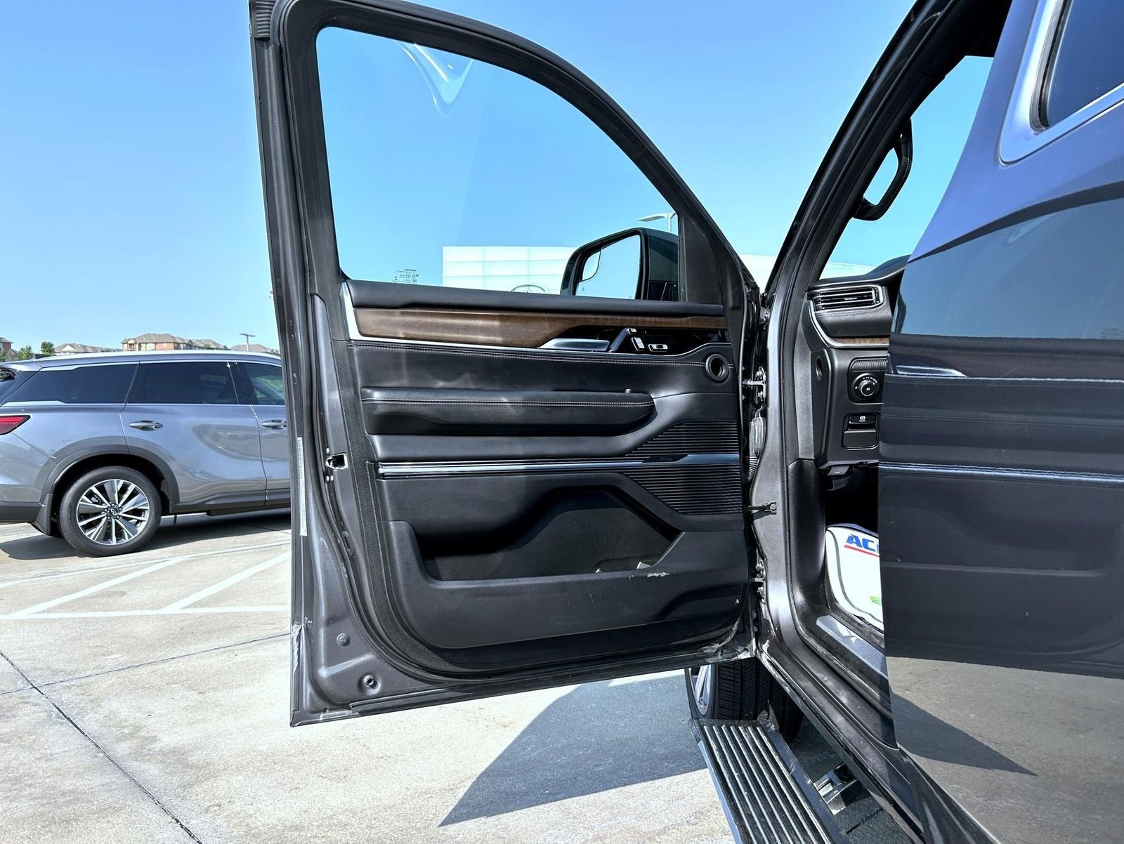 Used 2022 Gray Jeep Series II image 9