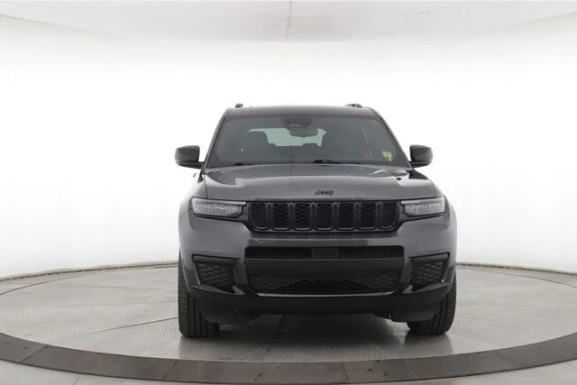 Used 2021 Gray Jeep Altitude image 12
