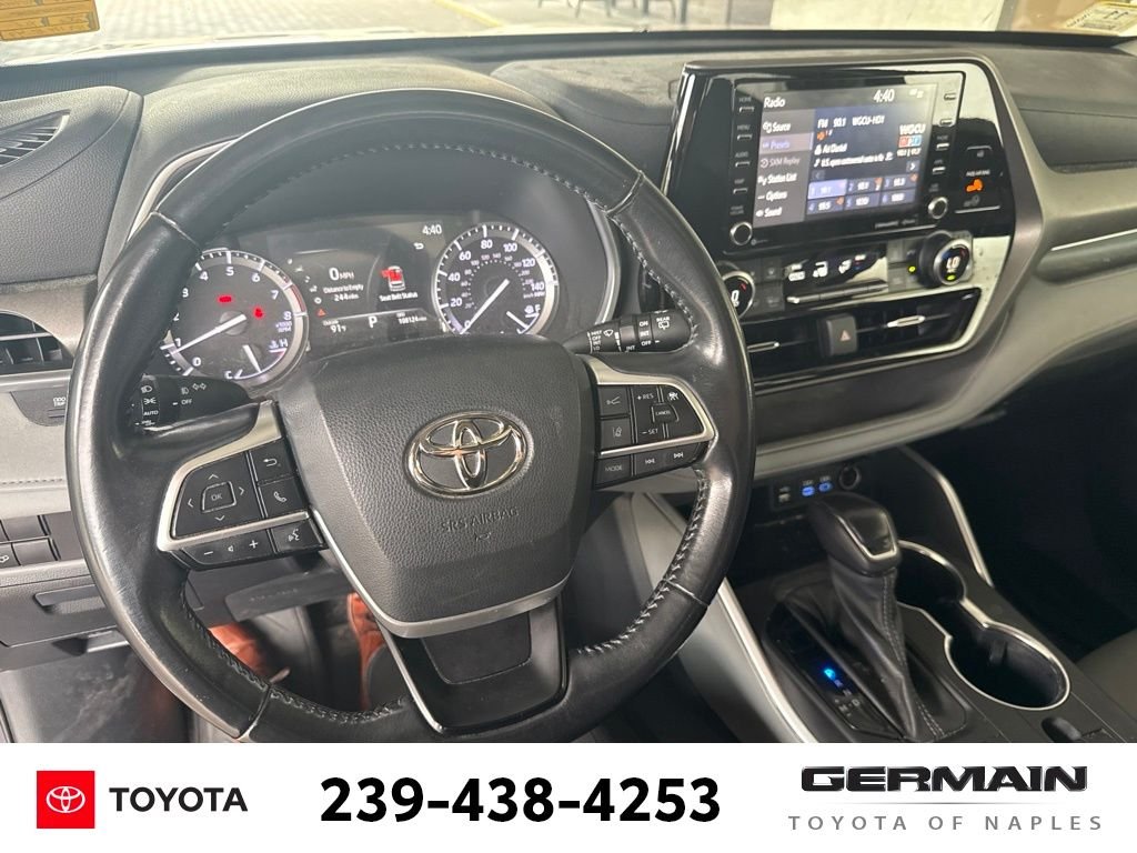 Used 2022 Blue Toyota XLE image 17