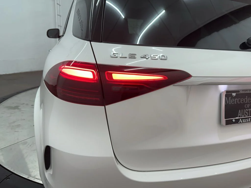 Used 2026 White Mercedes-Benz GLE 450 image 30