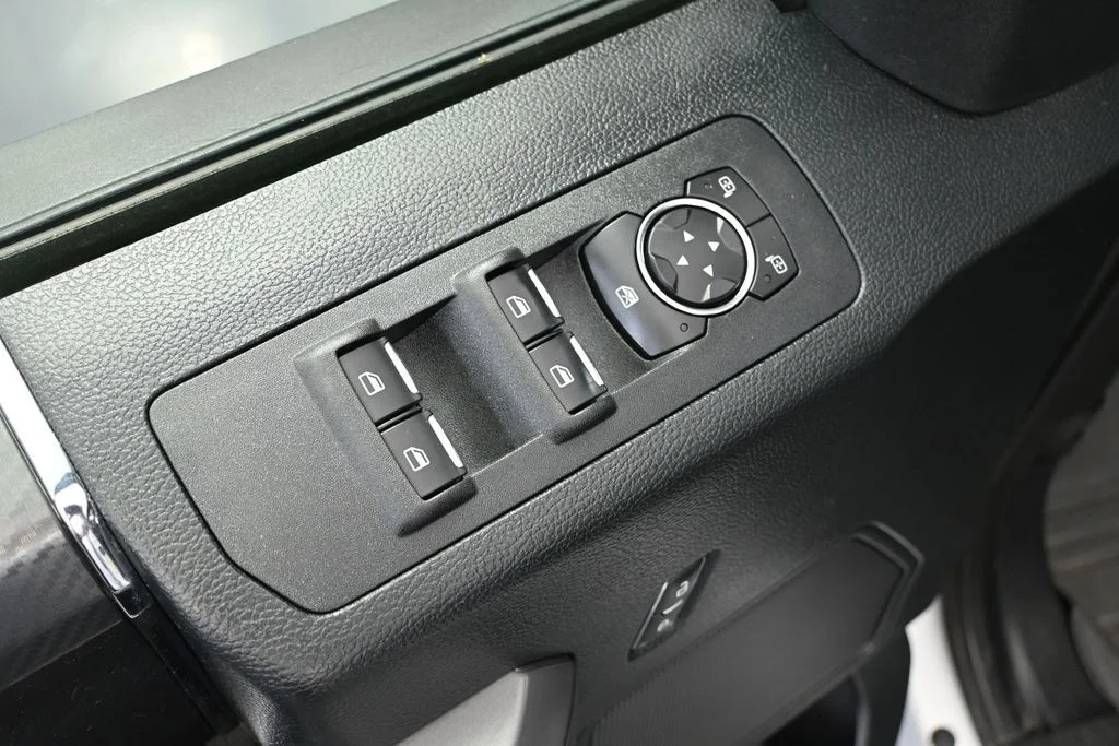 Used 2020 White Ford XLT image 21