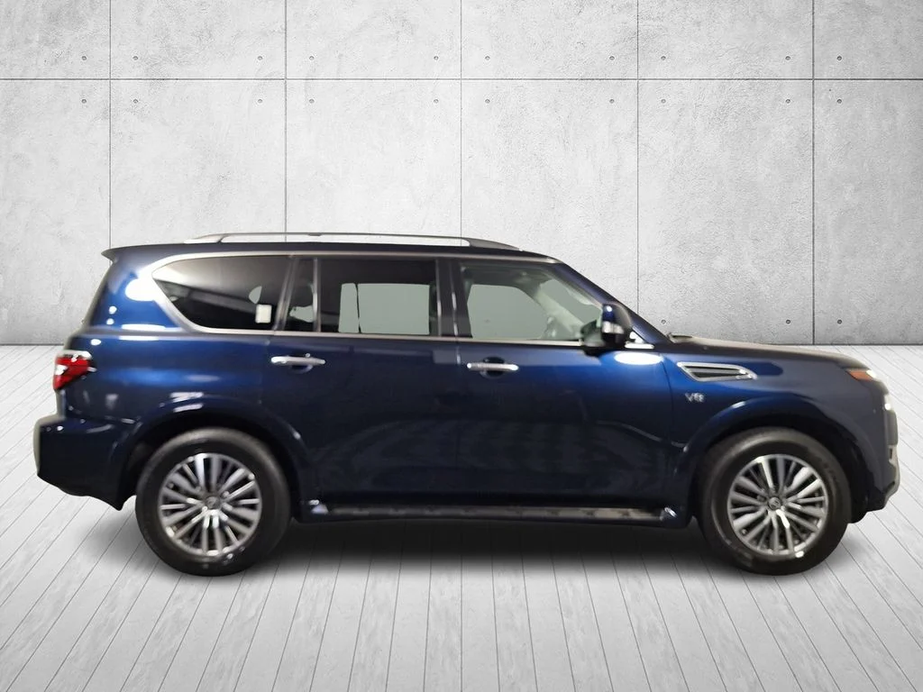 Used 2022 Blue Pearl Nissan SL image 4