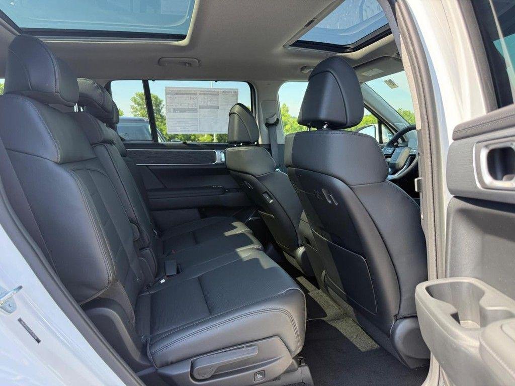 New 2026 White Hyundai Limited image 6