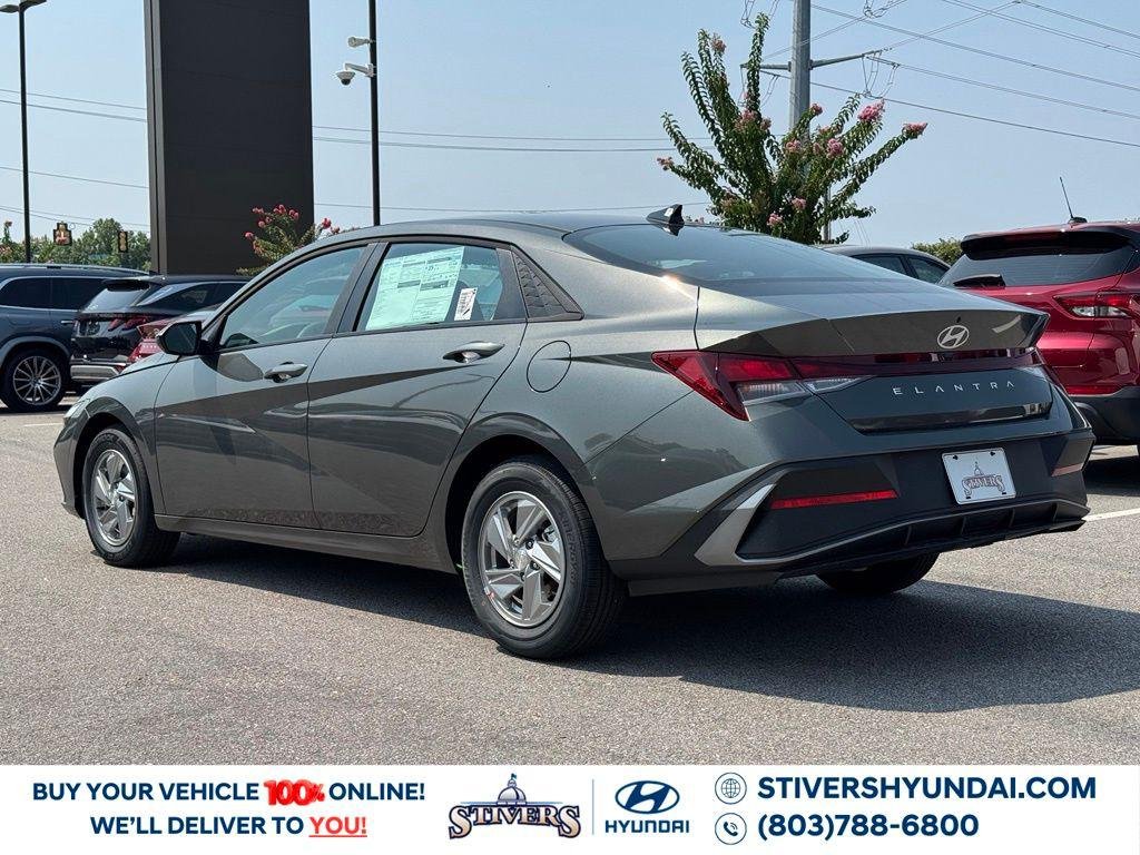 New 2026 Gray Hyundai SE image 12
