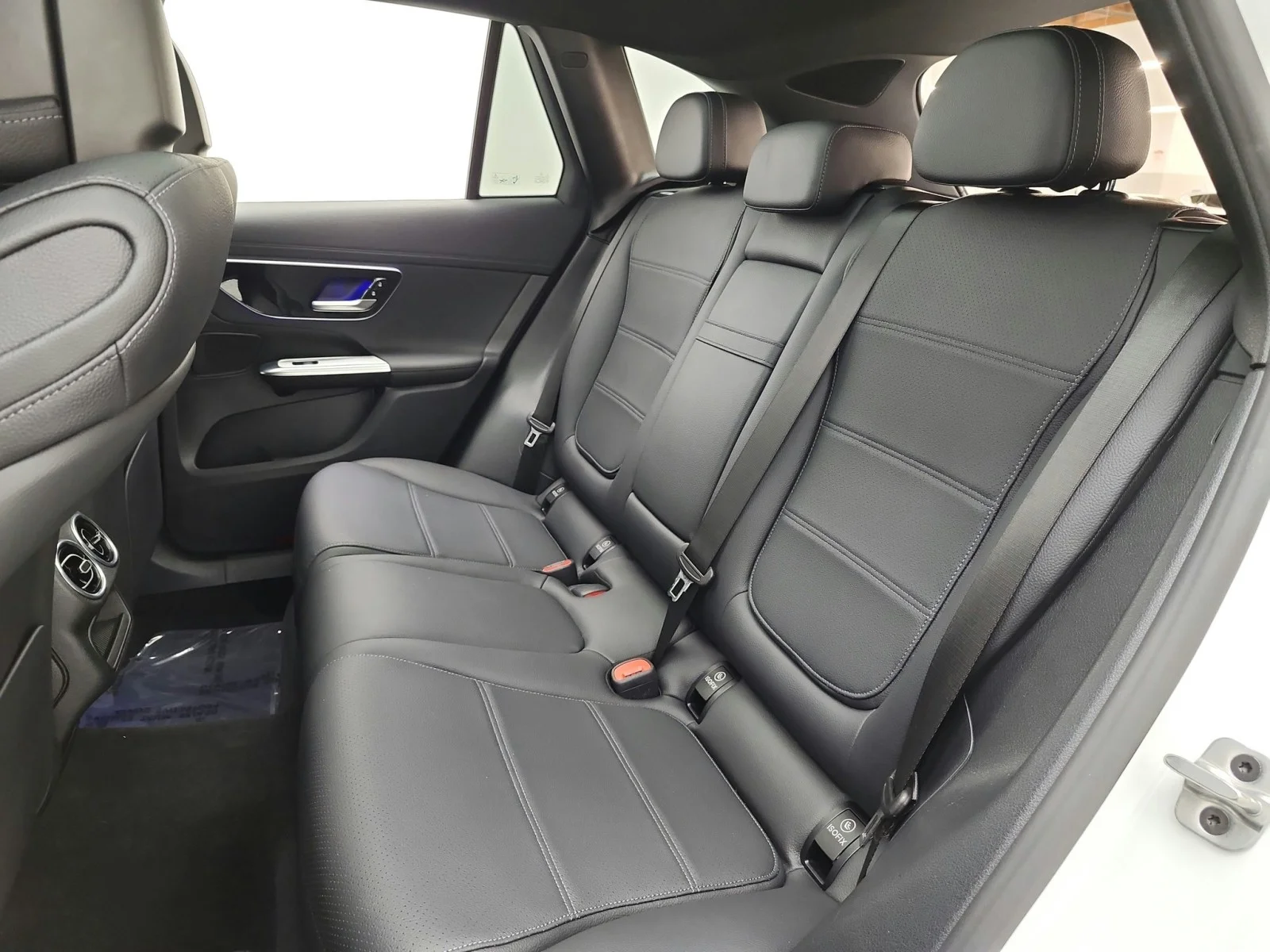 Certified Used 2024 Polar White Mercedes-Benz GLC 300 image 16