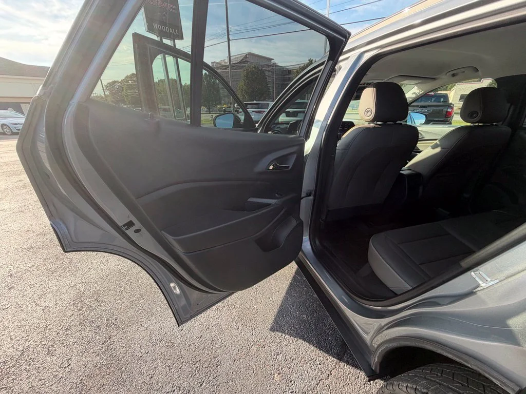 Used 2025 Sterling Gray Metallic Chevrolet ACTIV image 18