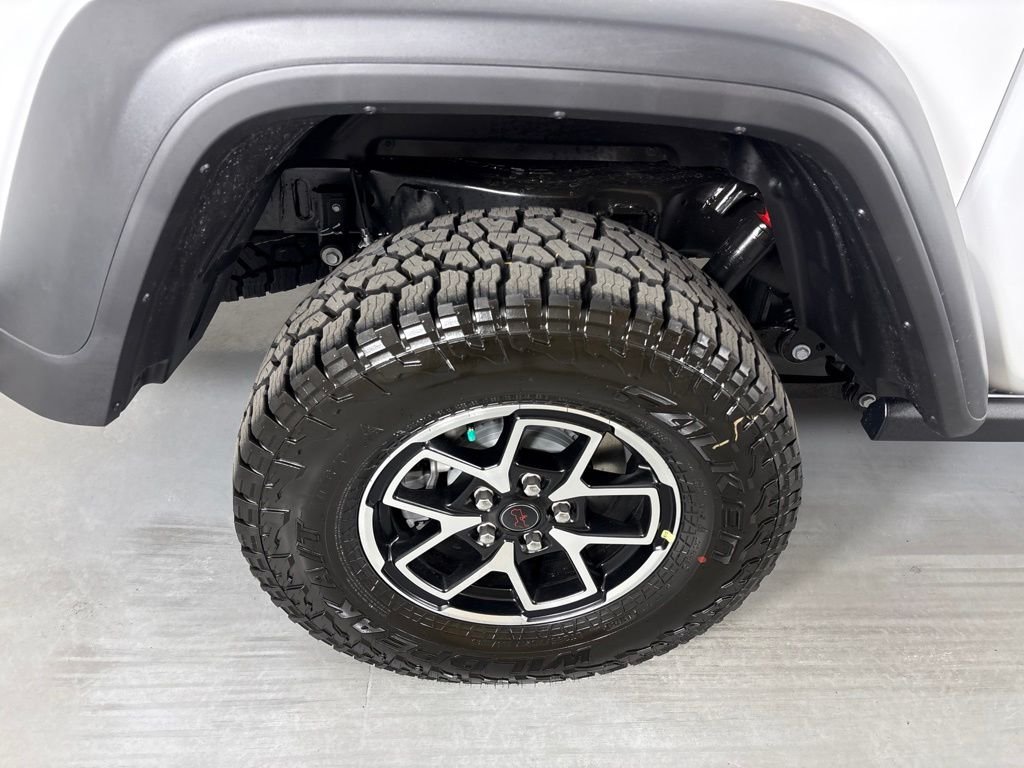 New 2026 Bright White Clearcoat Jeep Rubicon image 10