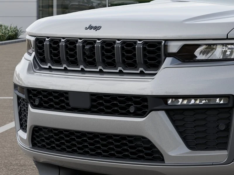 New 2026 Silver Zynith Jeep Limited Reserve image 37